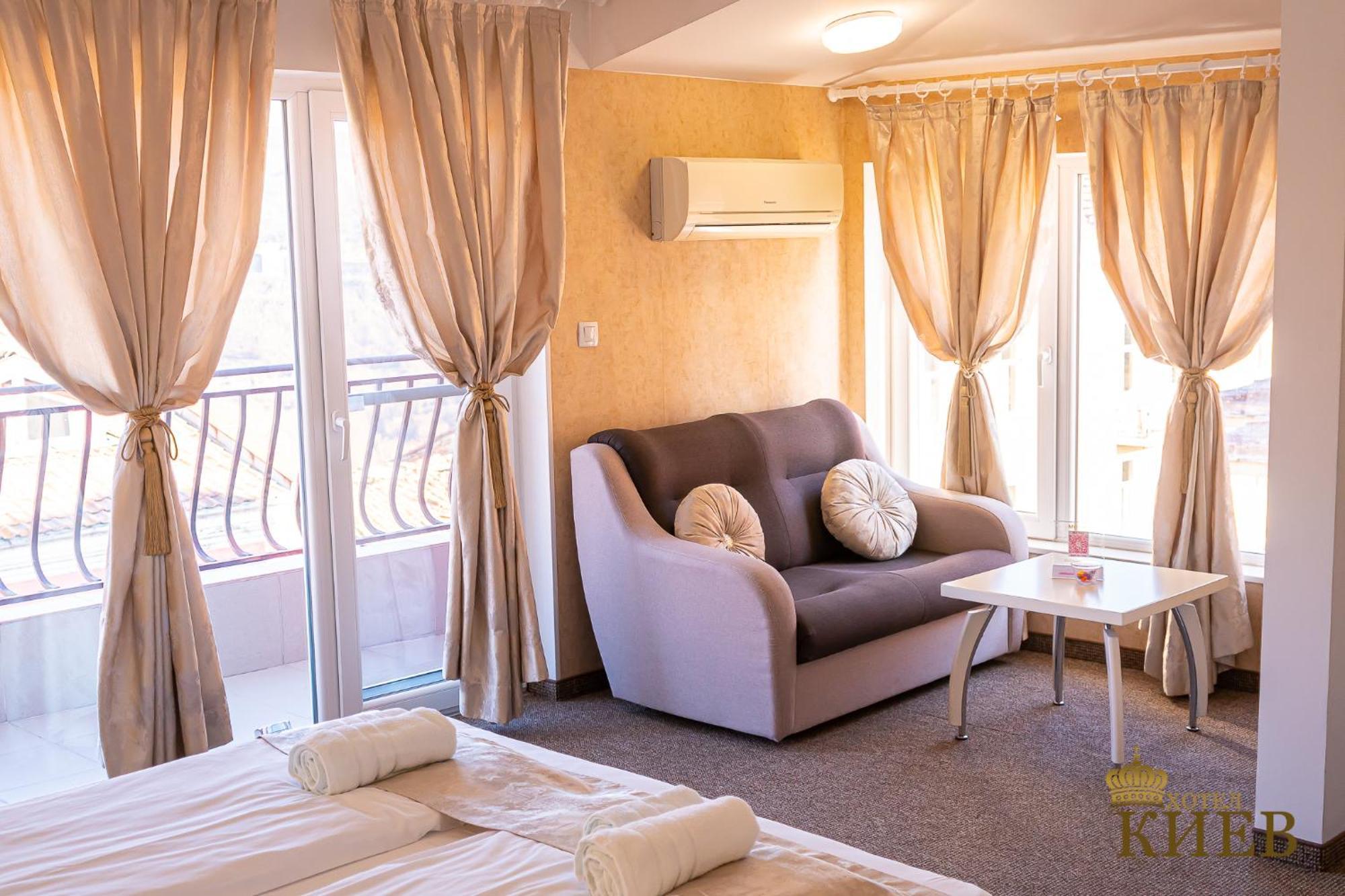 Hotel Kiev Wielkie Tyrnowo Zewnętrze zdjęcie