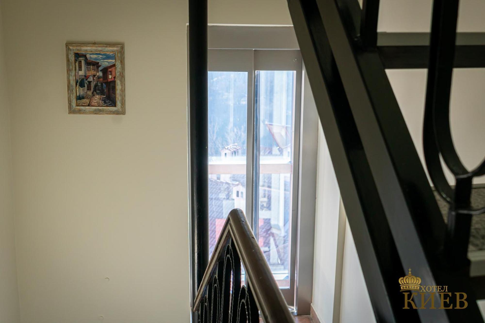 Hotel Kiev Wielkie Tyrnowo Zewnętrze zdjęcie