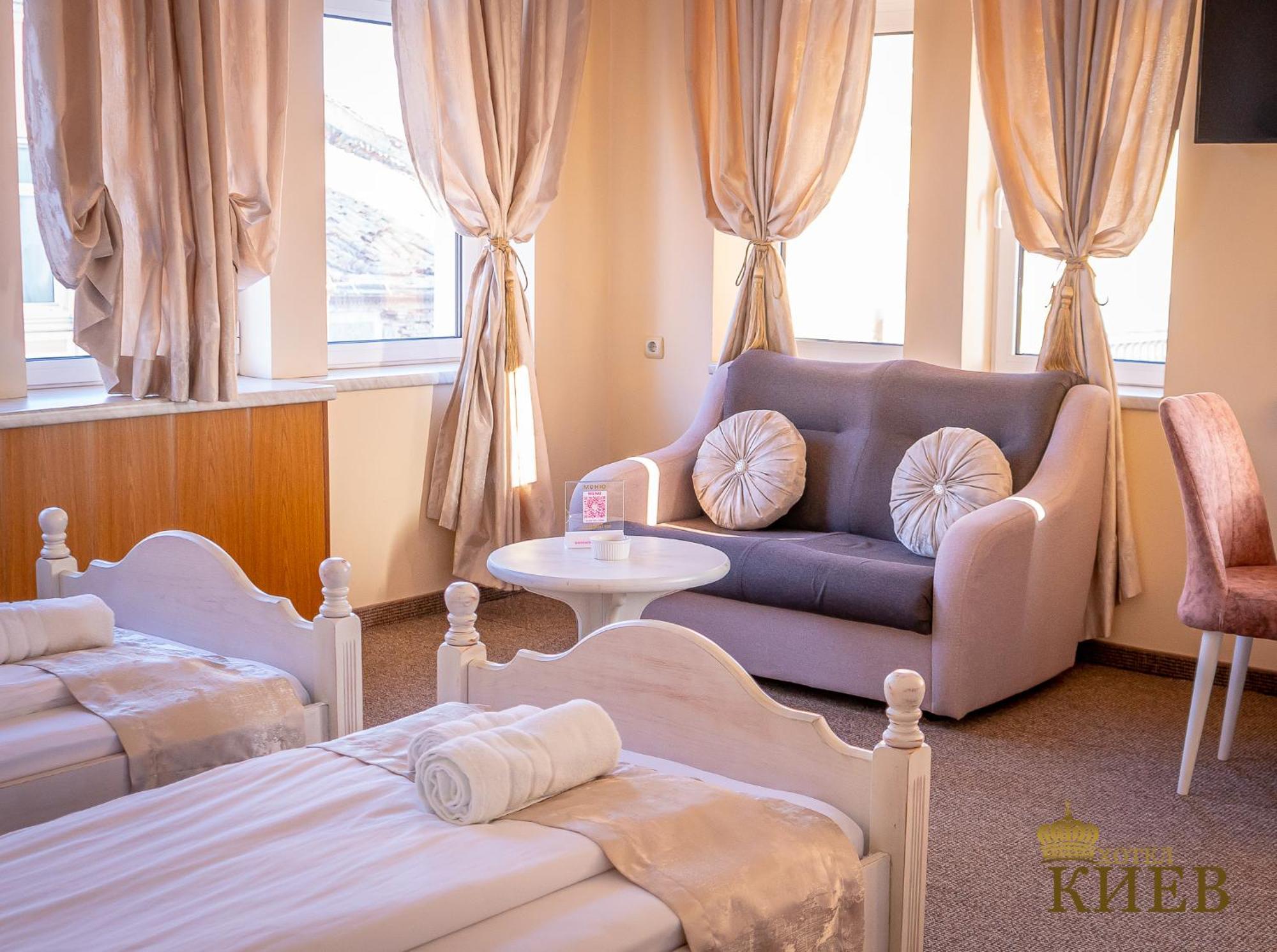 Hotel Kiev Wielkie Tyrnowo Zewnętrze zdjęcie