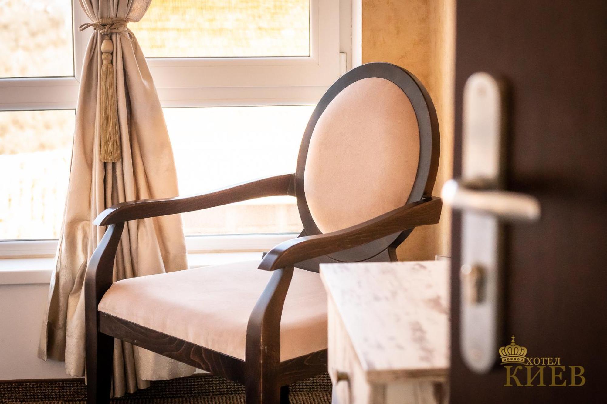 Hotel Kiev Wielkie Tyrnowo Zewnętrze zdjęcie